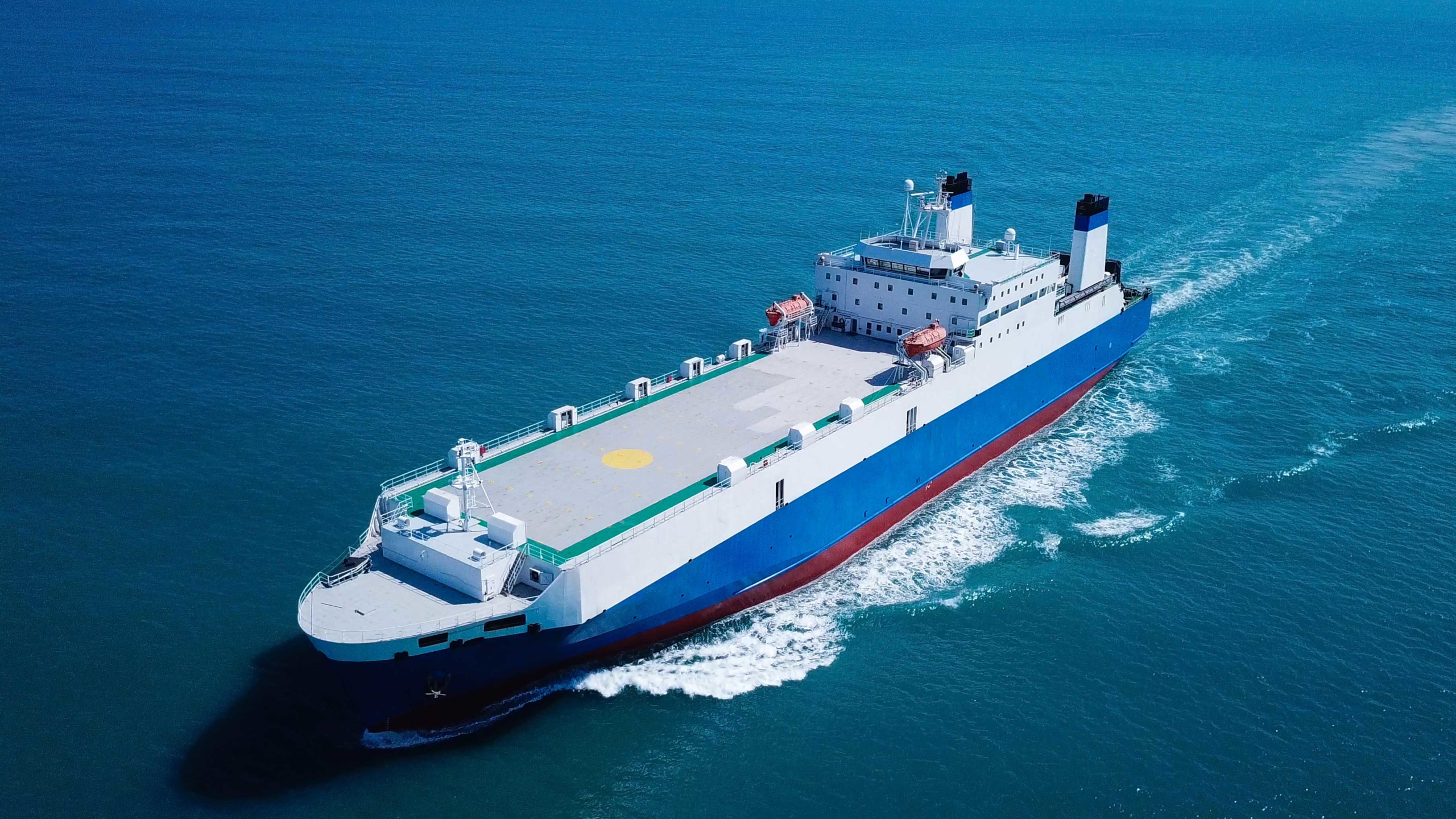 https://www.bahamasmaritime.com/wp-content/uploads/2020/12/roro-vessel-scaled.jpg